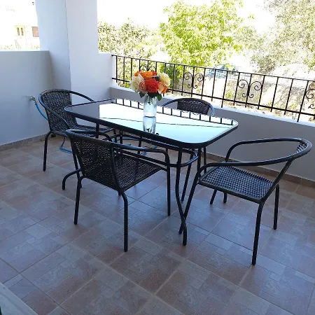 Paradisos - Chania, Crete * Litsardha